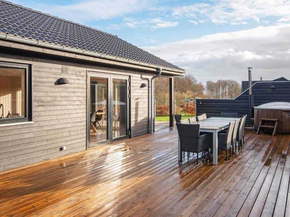 10 Person Holiday Home In Haderslev Eksteriør bilde